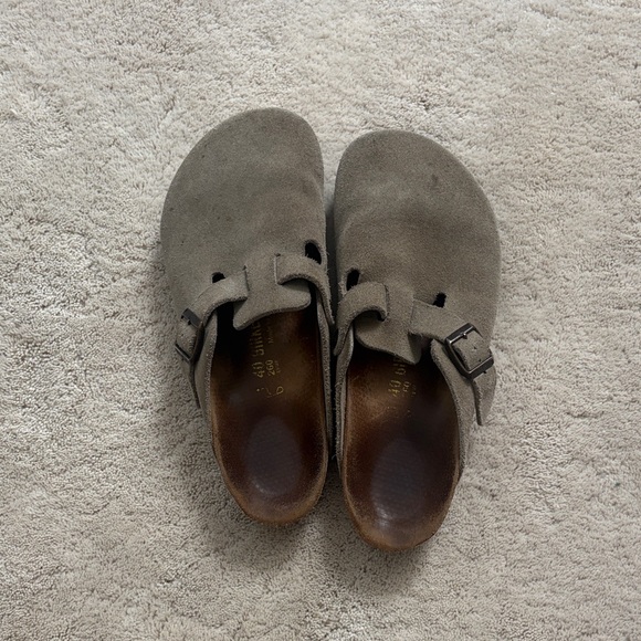 Birkenstock Shoes - Suede Clogs with Buckle
